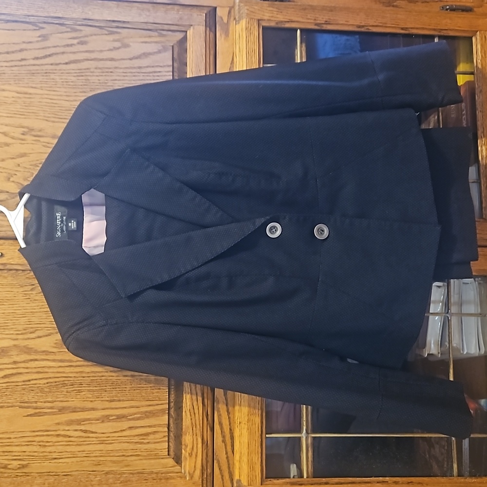 Signature Women's suit